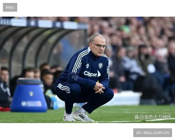 乌拉圭次战对阵世界杯新军,贝尔萨或将进行阵容轮换以应对后续恶战。 乌拉圭次战对阵世界杯新军,贝尔萨或将进行阵容轮换以应对后续恶战。